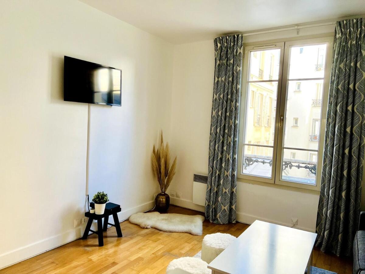 Cozy Parisian Apartment